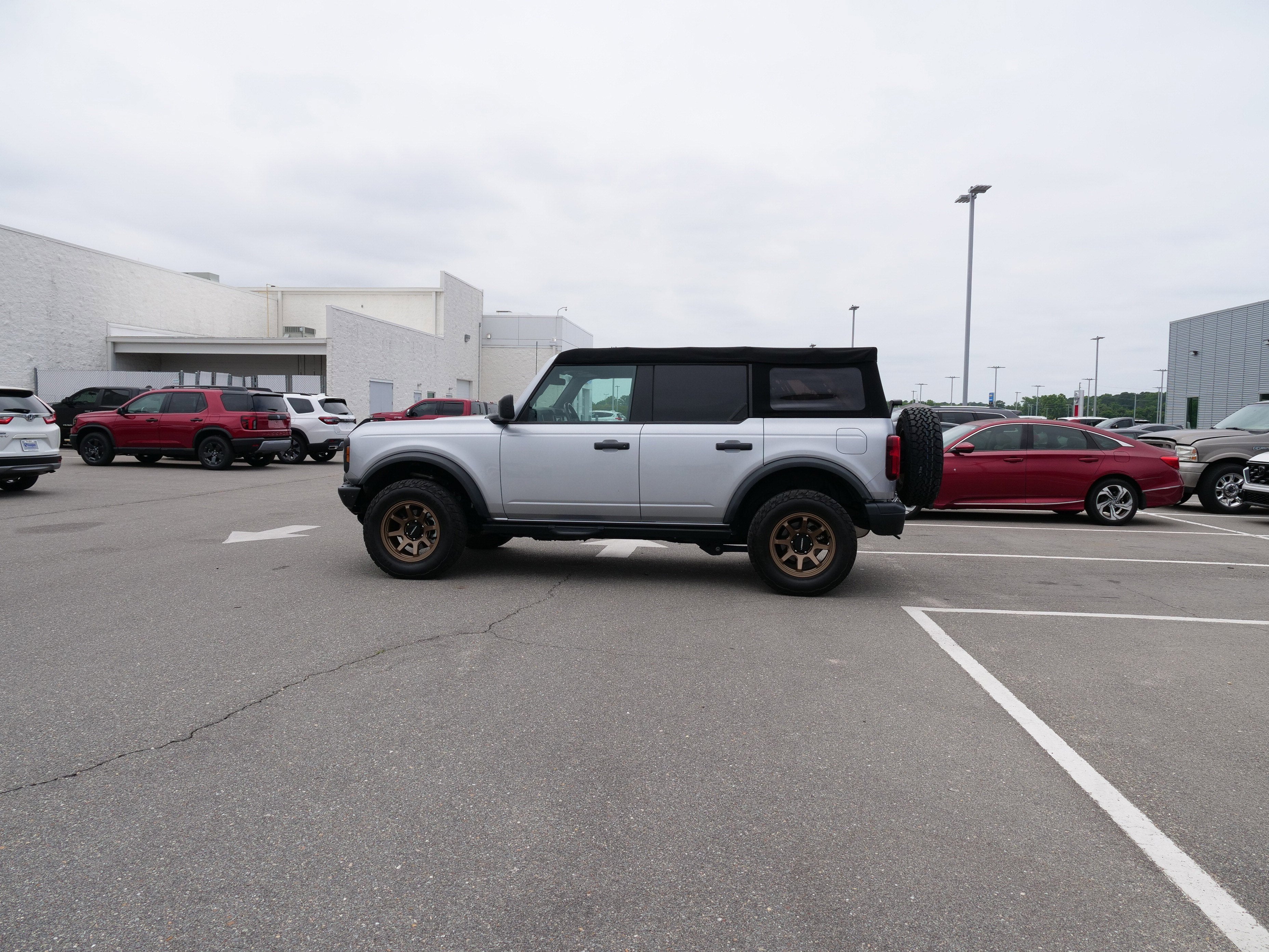 2023 Ford Bronco Black Diamond