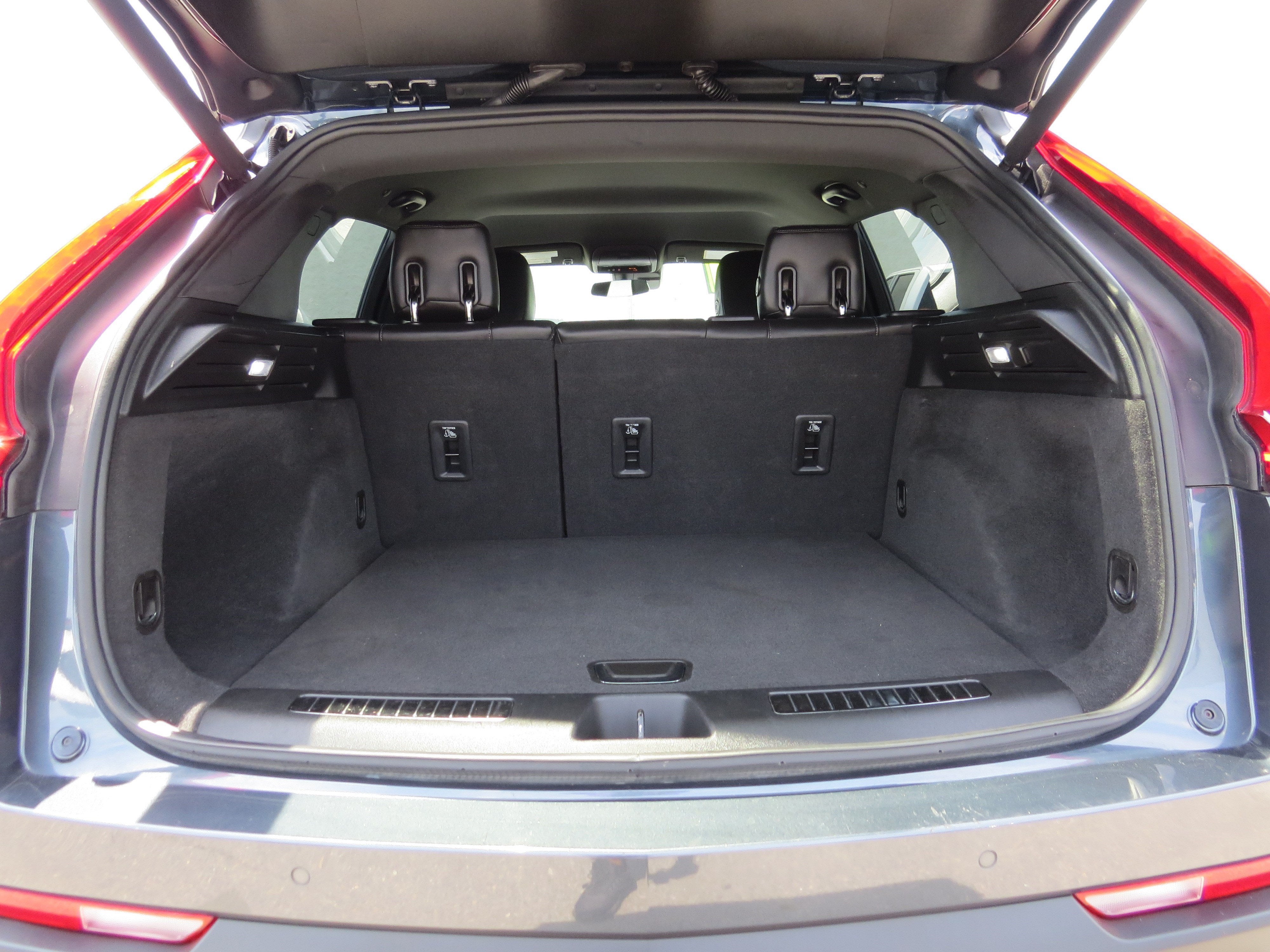 2021 Cadillac XT4 AWD Premium Luxury