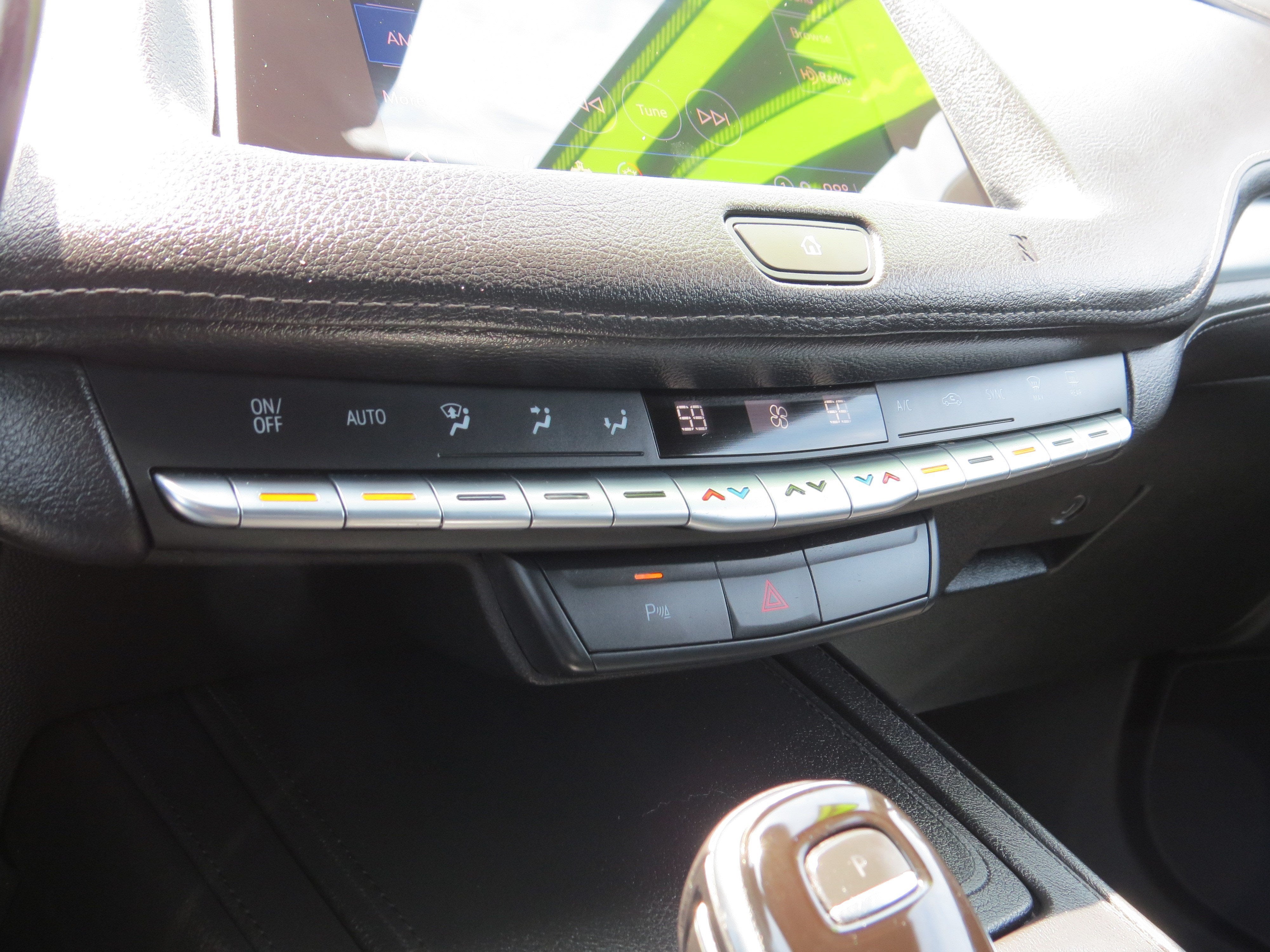 2021 Cadillac XT4 AWD Premium Luxury