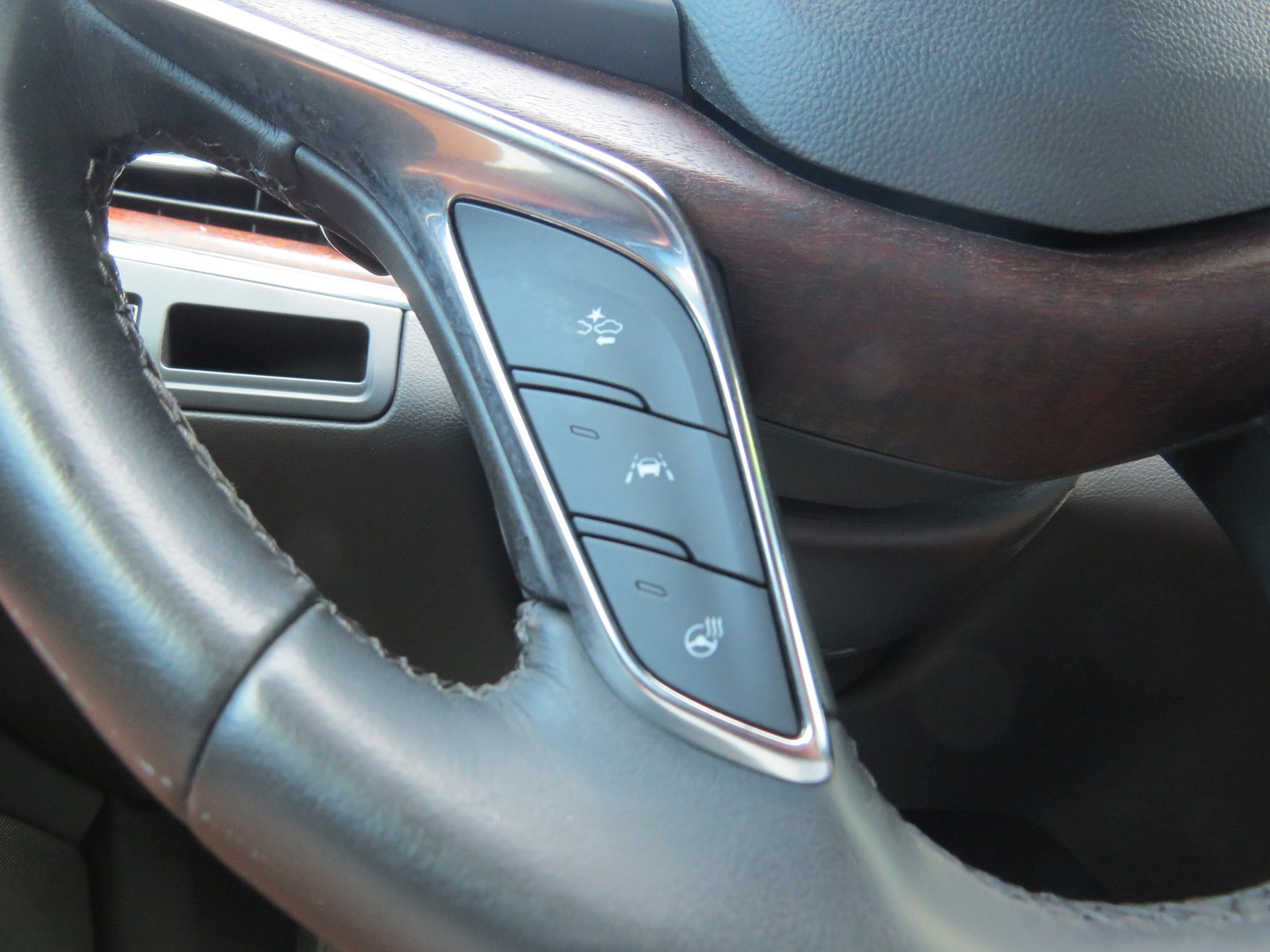 2023 Cadillac XT5 FWD Premium Luxury