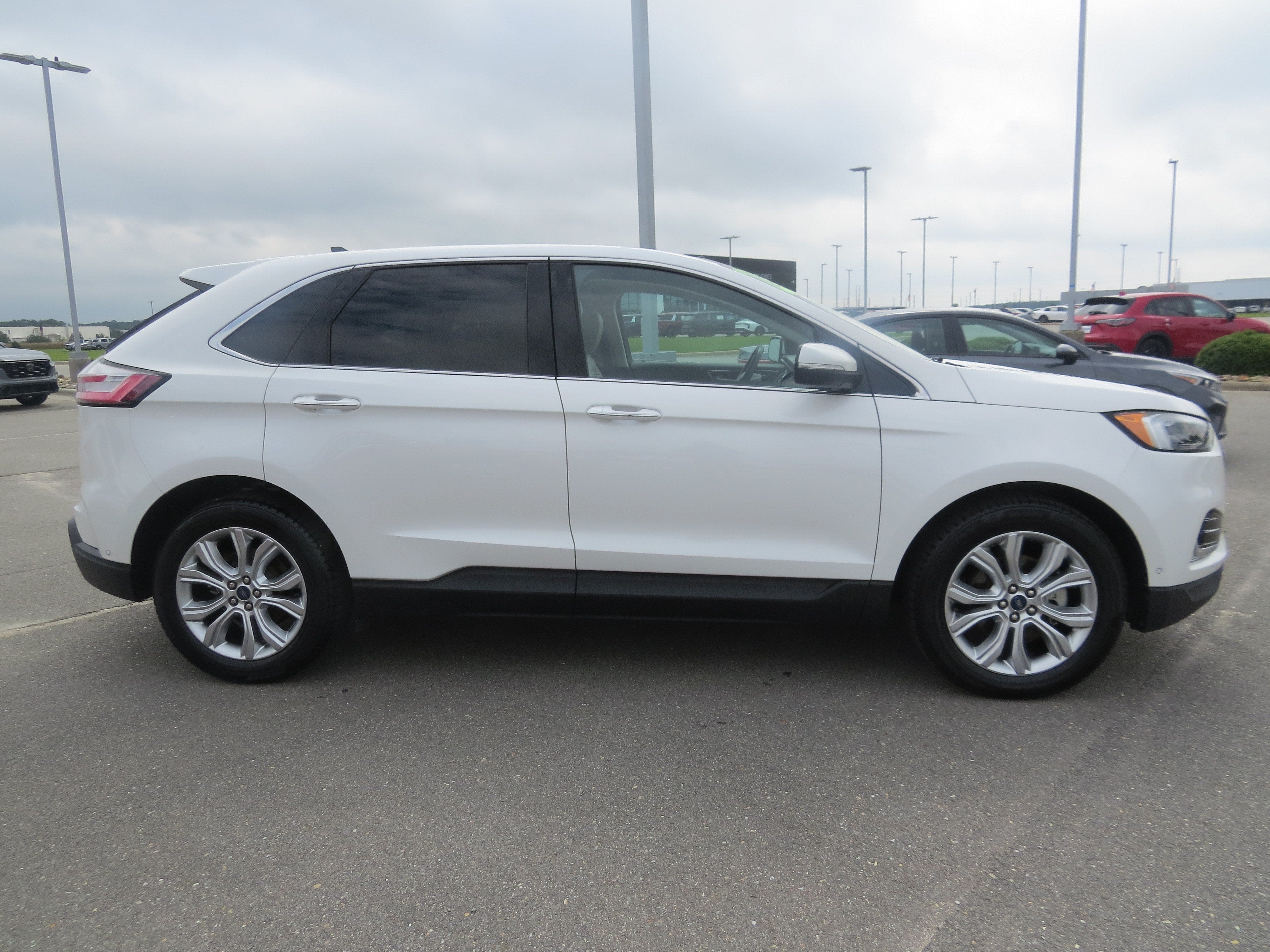 2020 Ford Edge Titanium