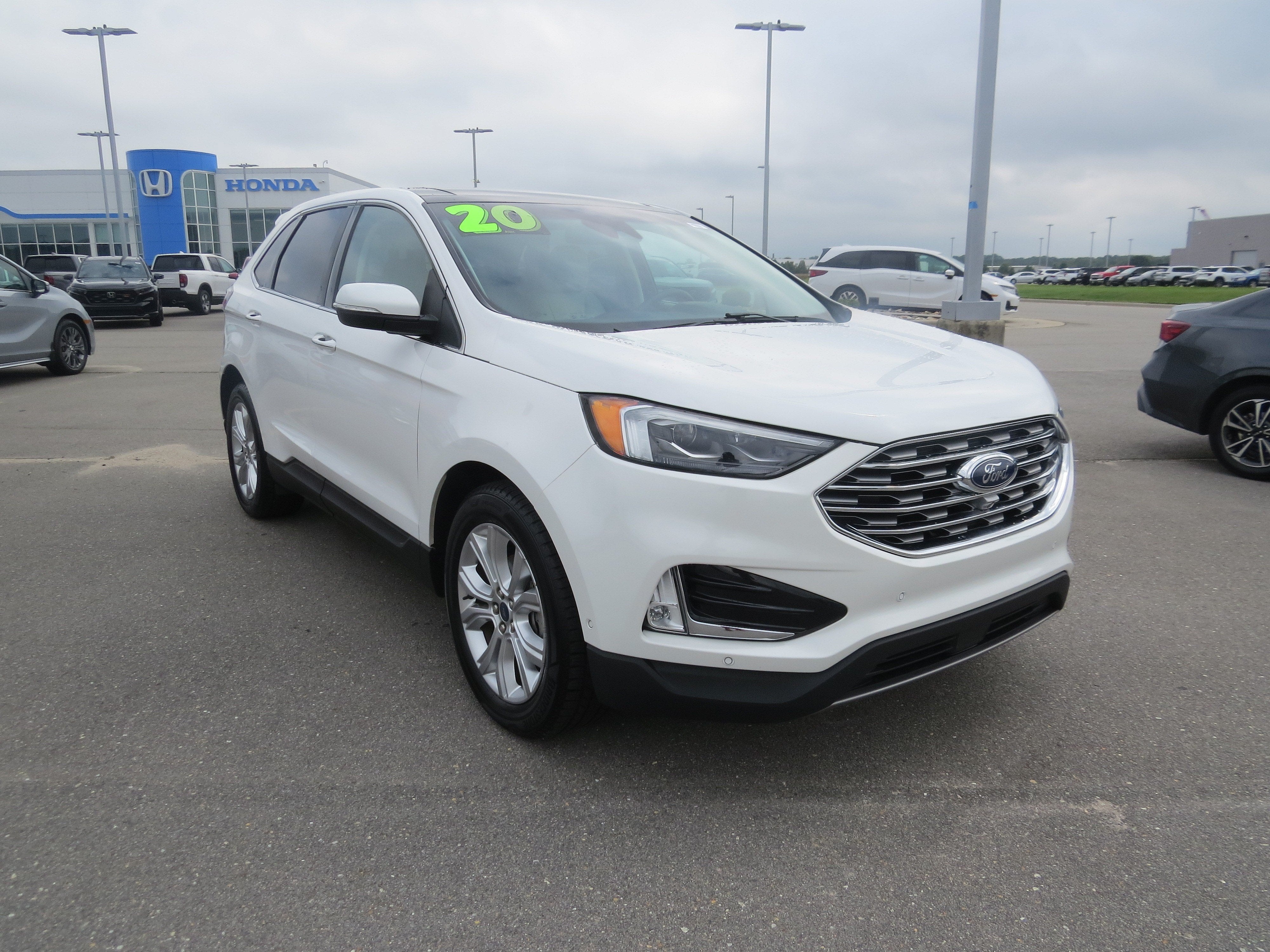 2020 Ford Edge Titanium