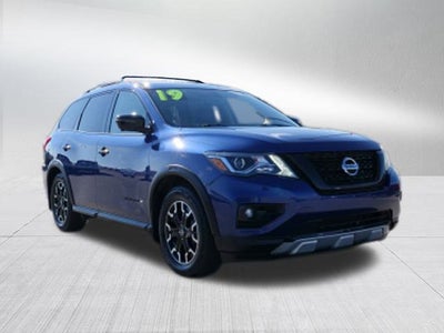 2019 Nissan Pathfinder SL