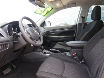 2025 Mitsubishi Outlander Sport ES