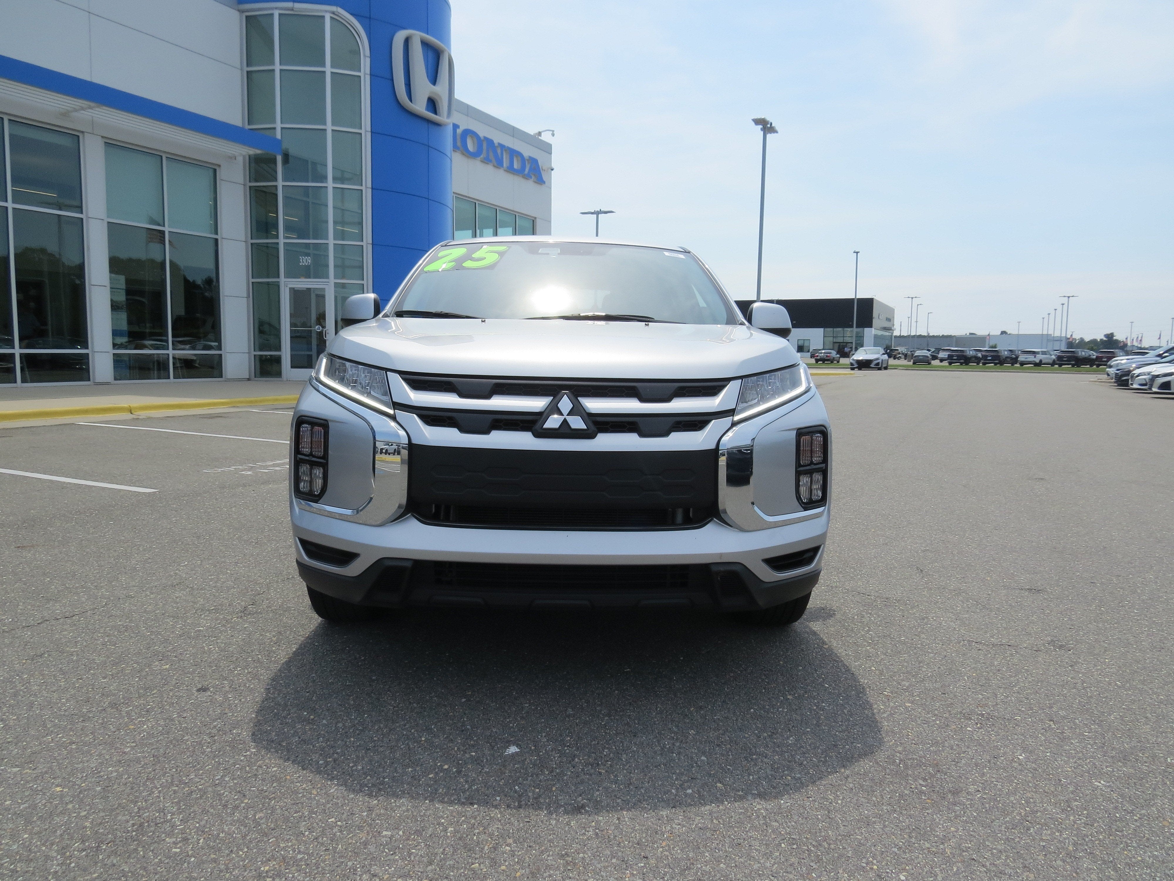 2025 Mitsubishi Outlander Sport ES
