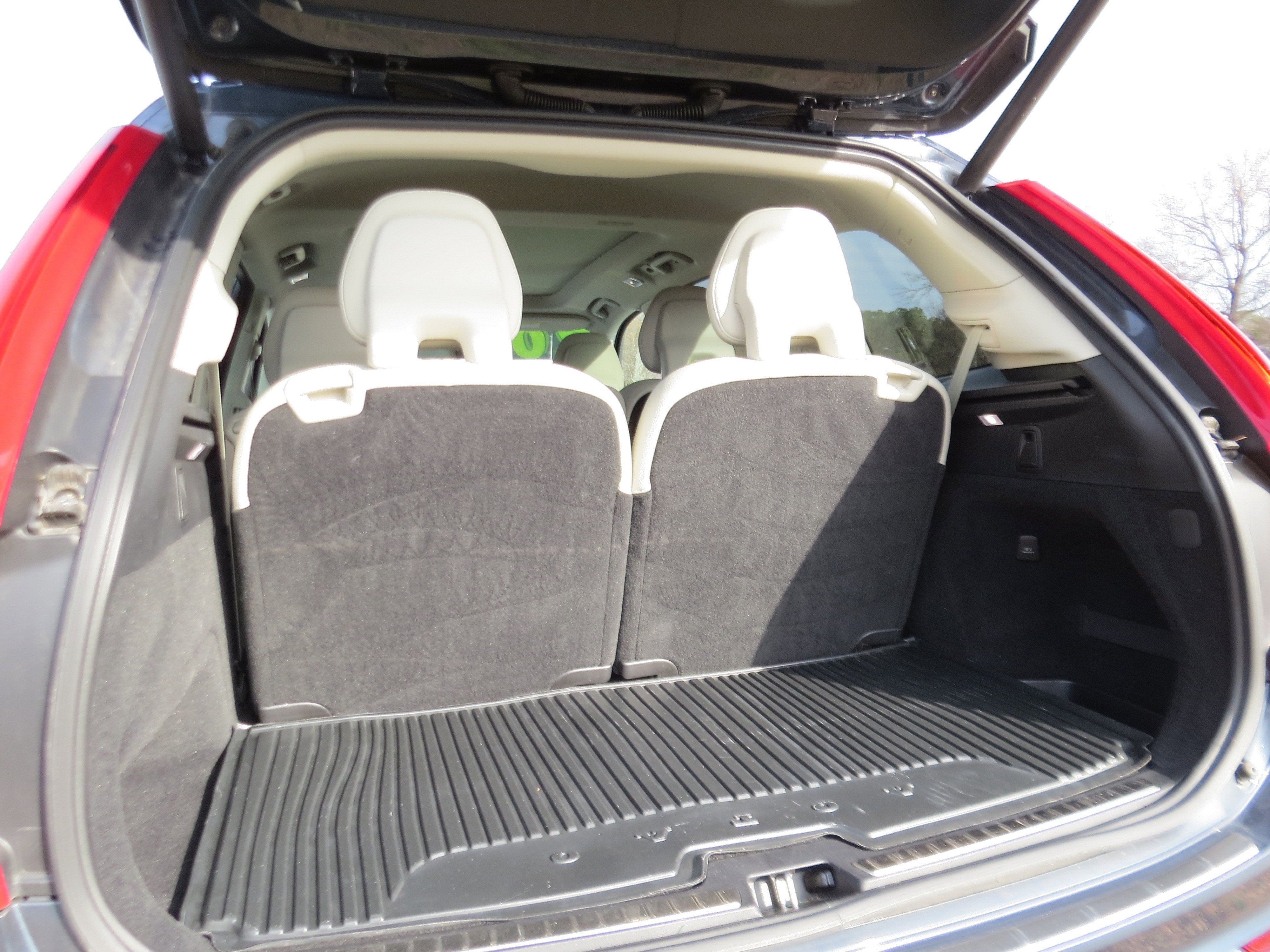 2020 Volvo XC90 Momentum