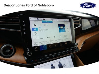 2022 Jeep Grand Wagoneer Series III