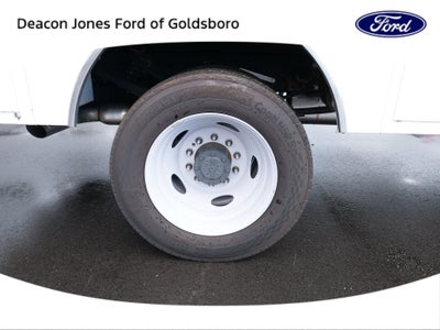 2025 Ford Super Duty F-450 DRW XL