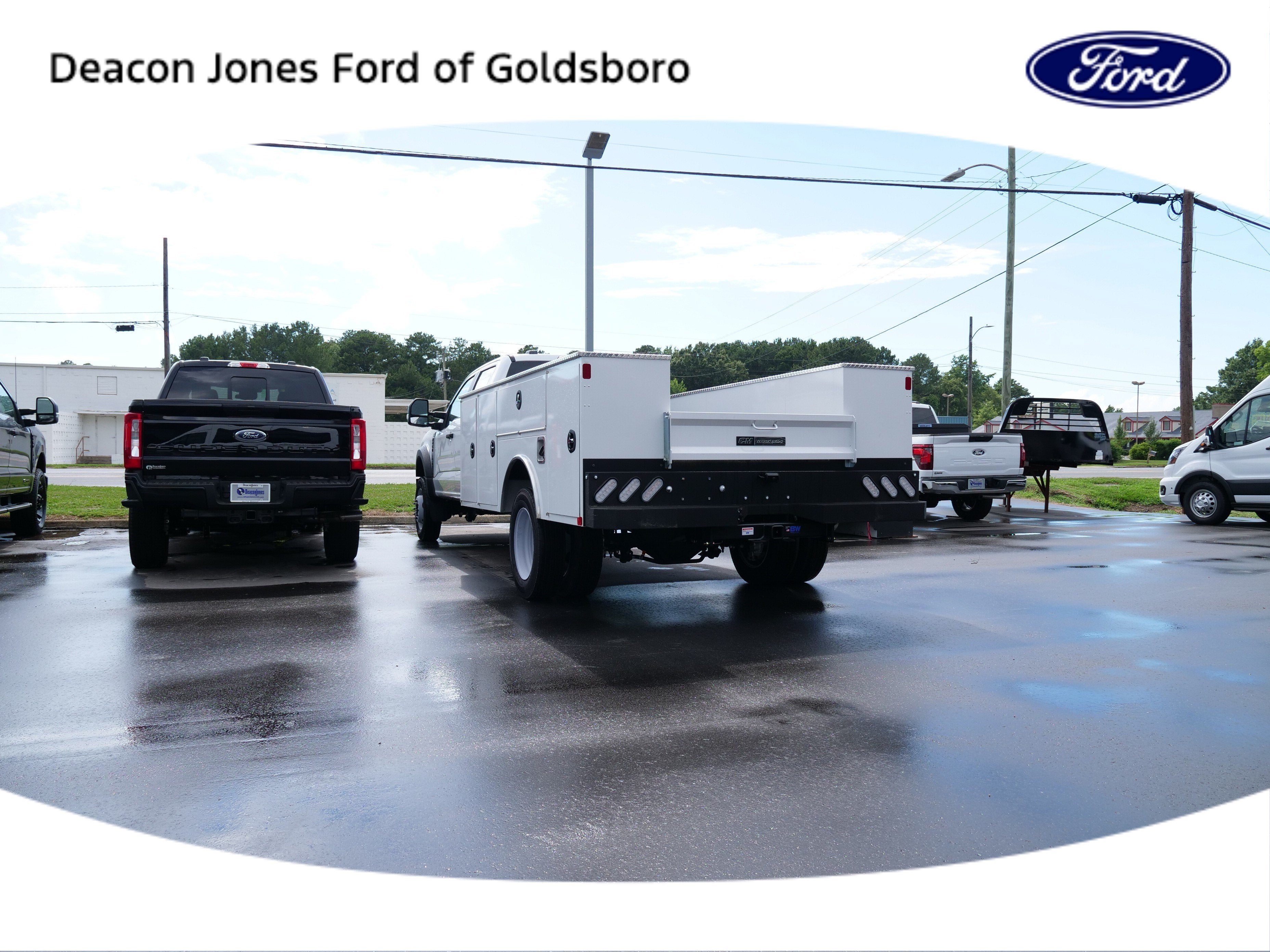 2025 Ford Super Duty F-450 DRW XL