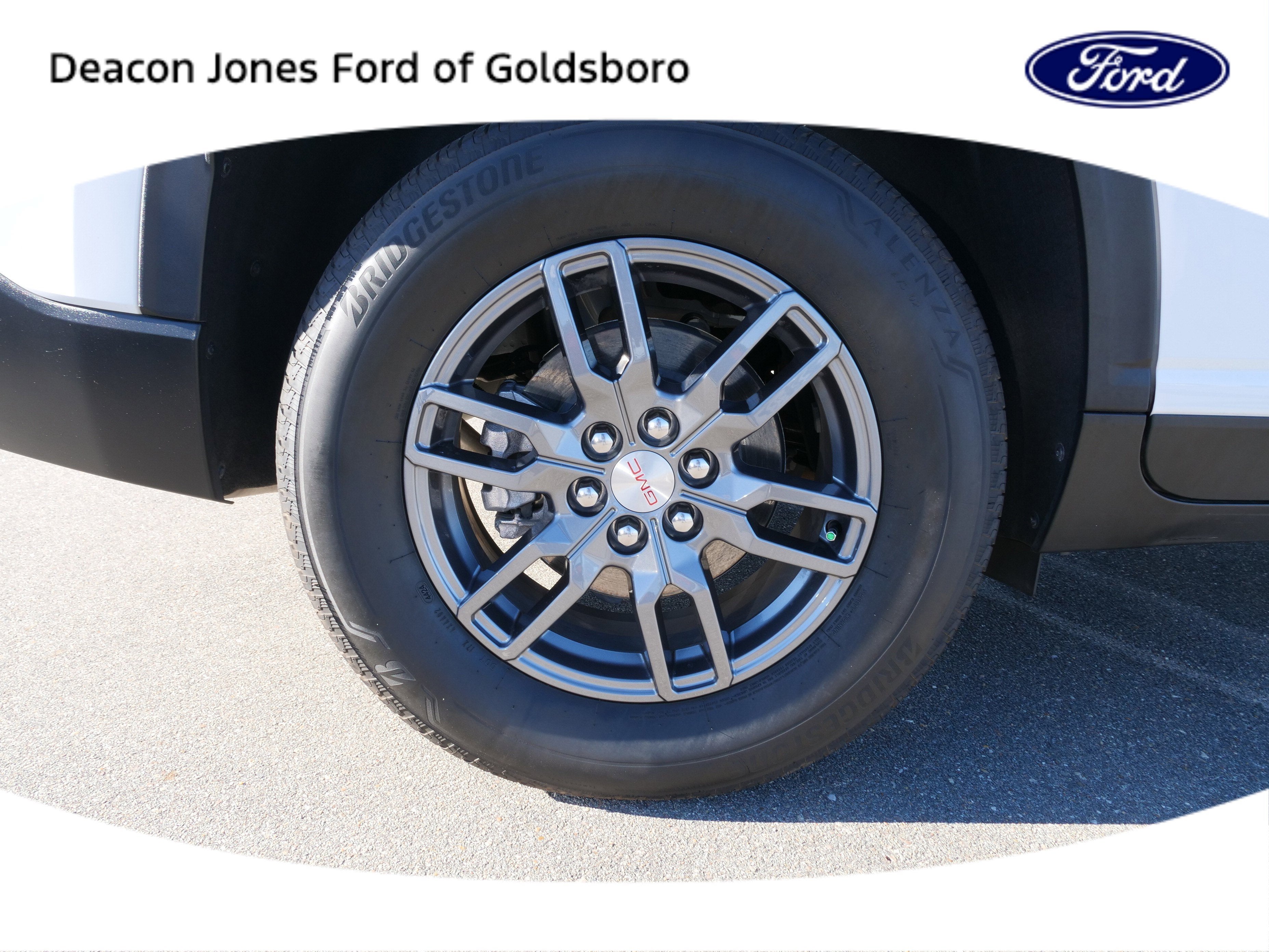 2025 GMC Acadia FWD Elevation