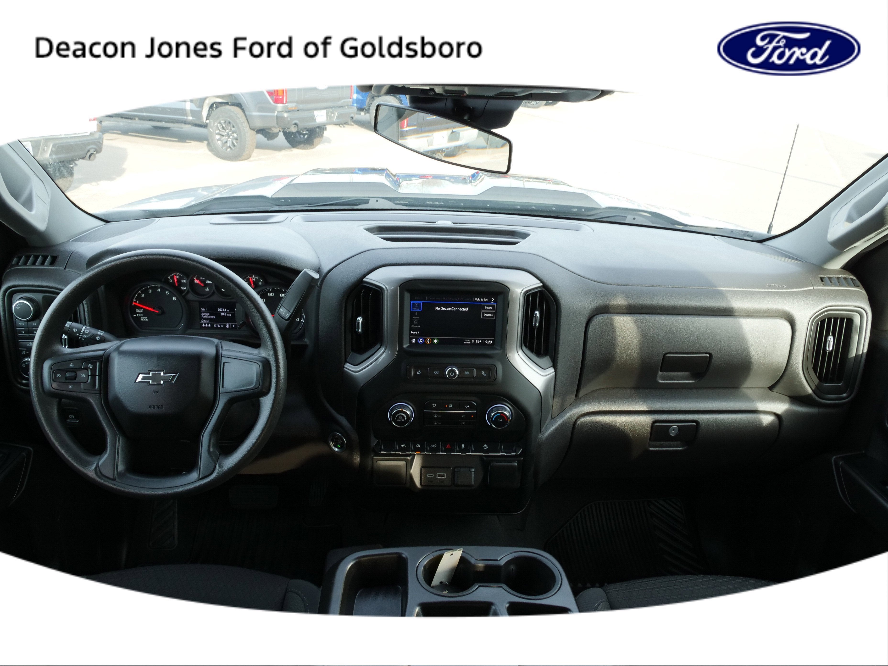 2024 Chevrolet Silverado 1500 Custom Trail Boss