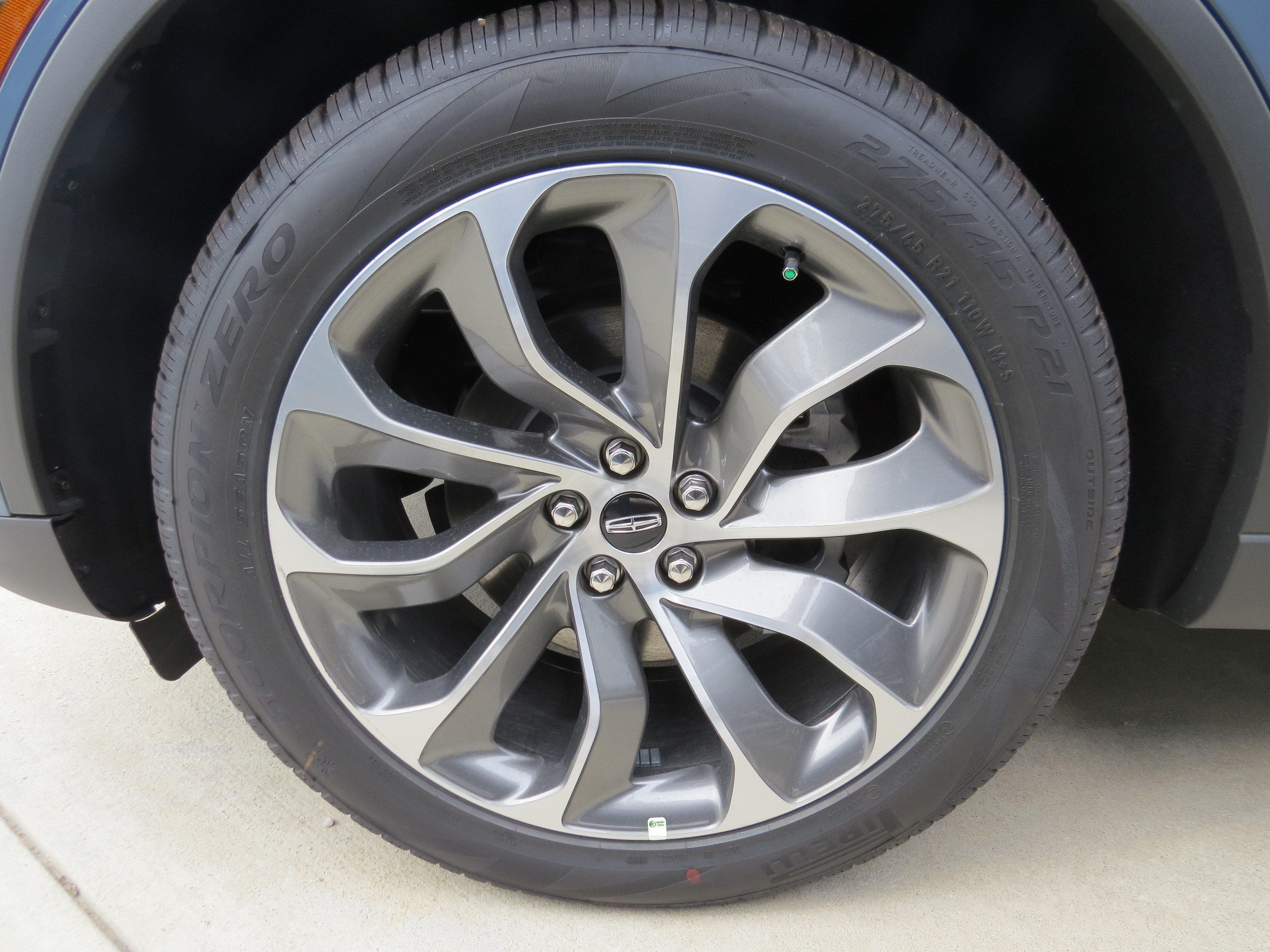 2027 Lincoln Aviator Premiere