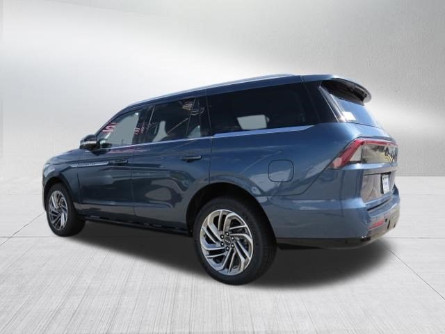 2027 Lincoln Navigator Reserve