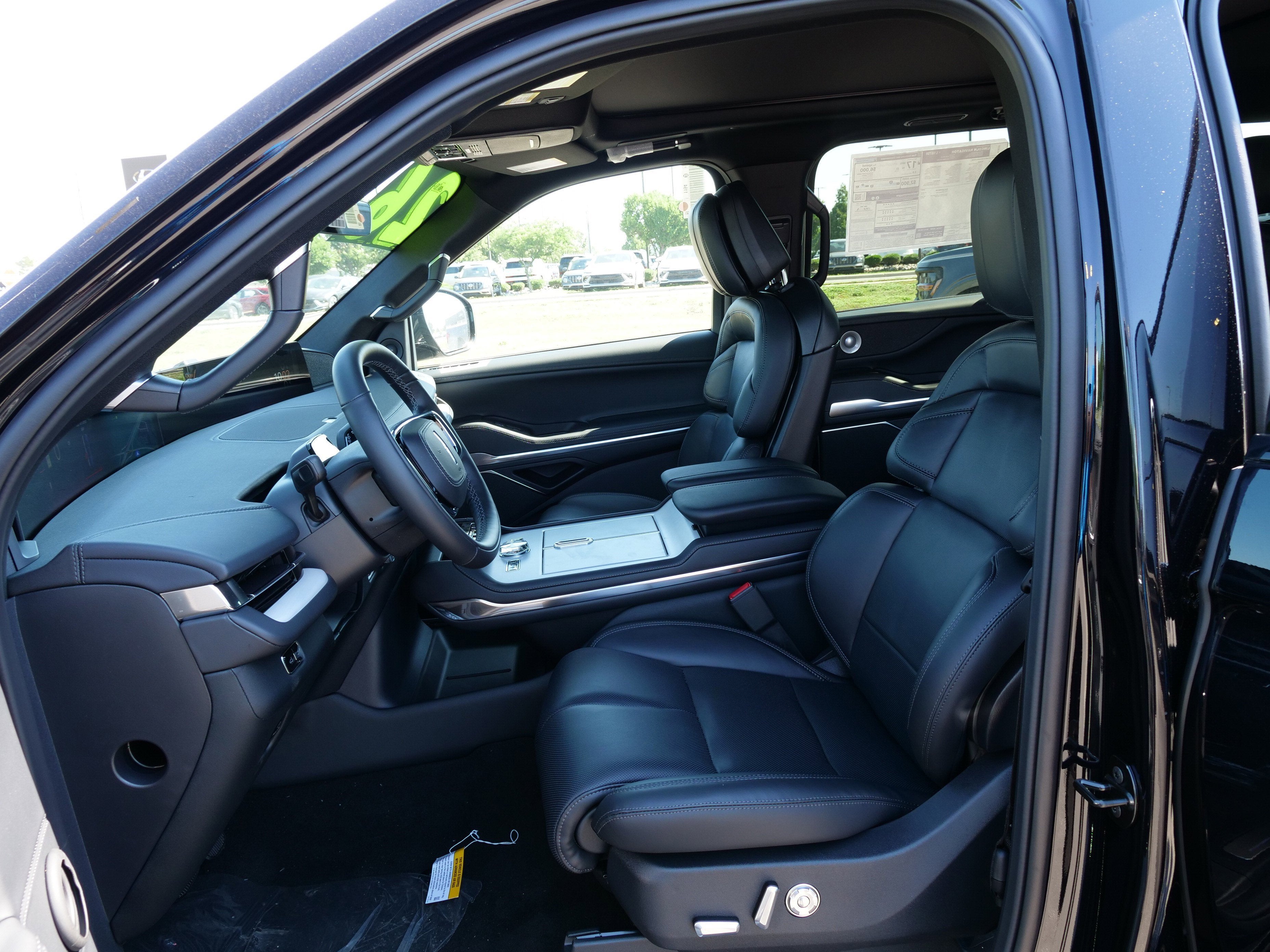 2026 Lincoln Navigator Reserve - Photo 17