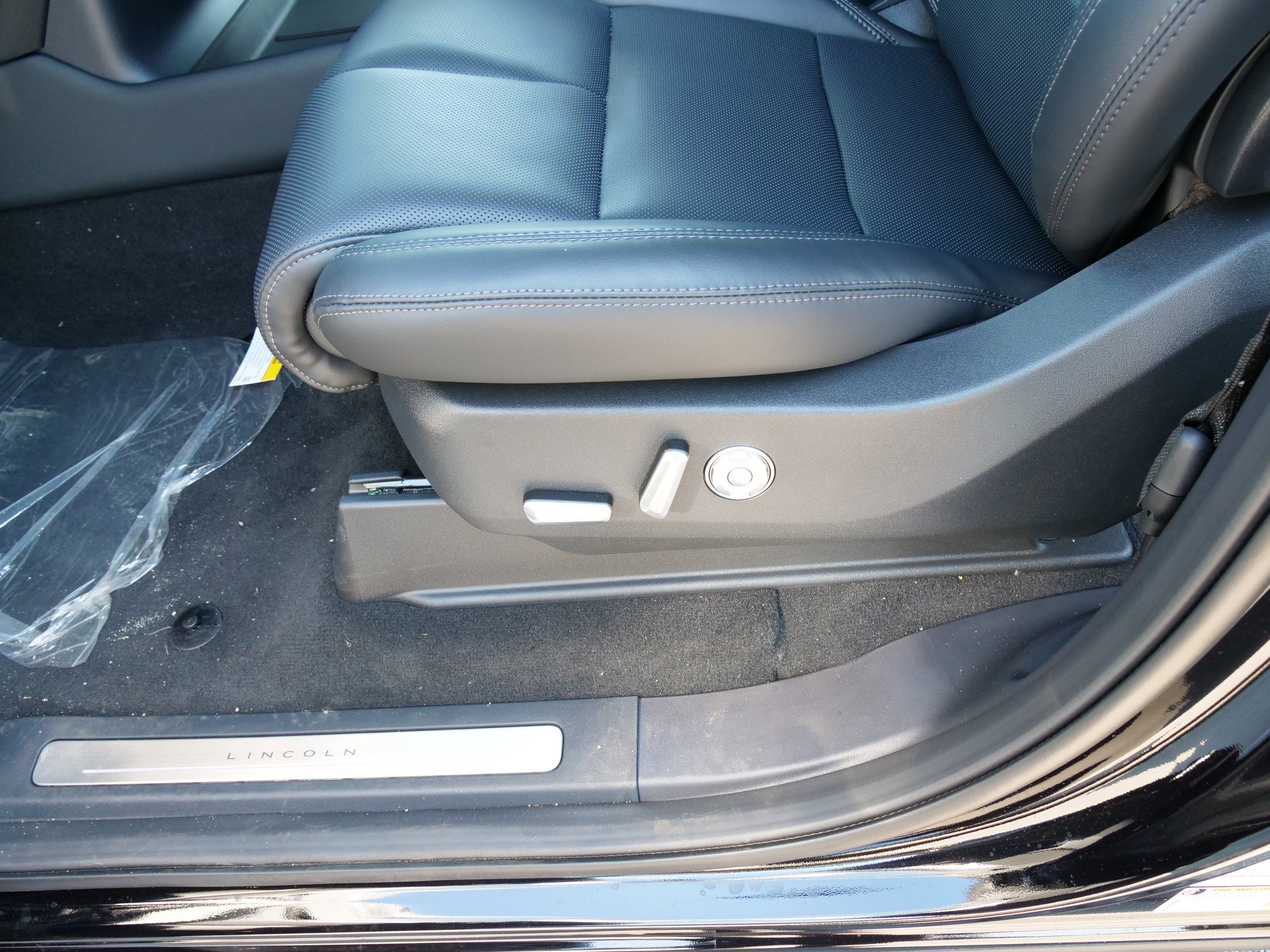 2026 Lincoln Navigator Reserve - Photo 18