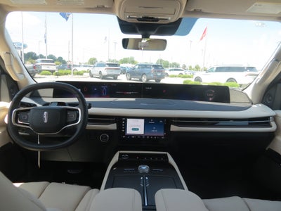 2027 Lincoln Navigator L Reserve