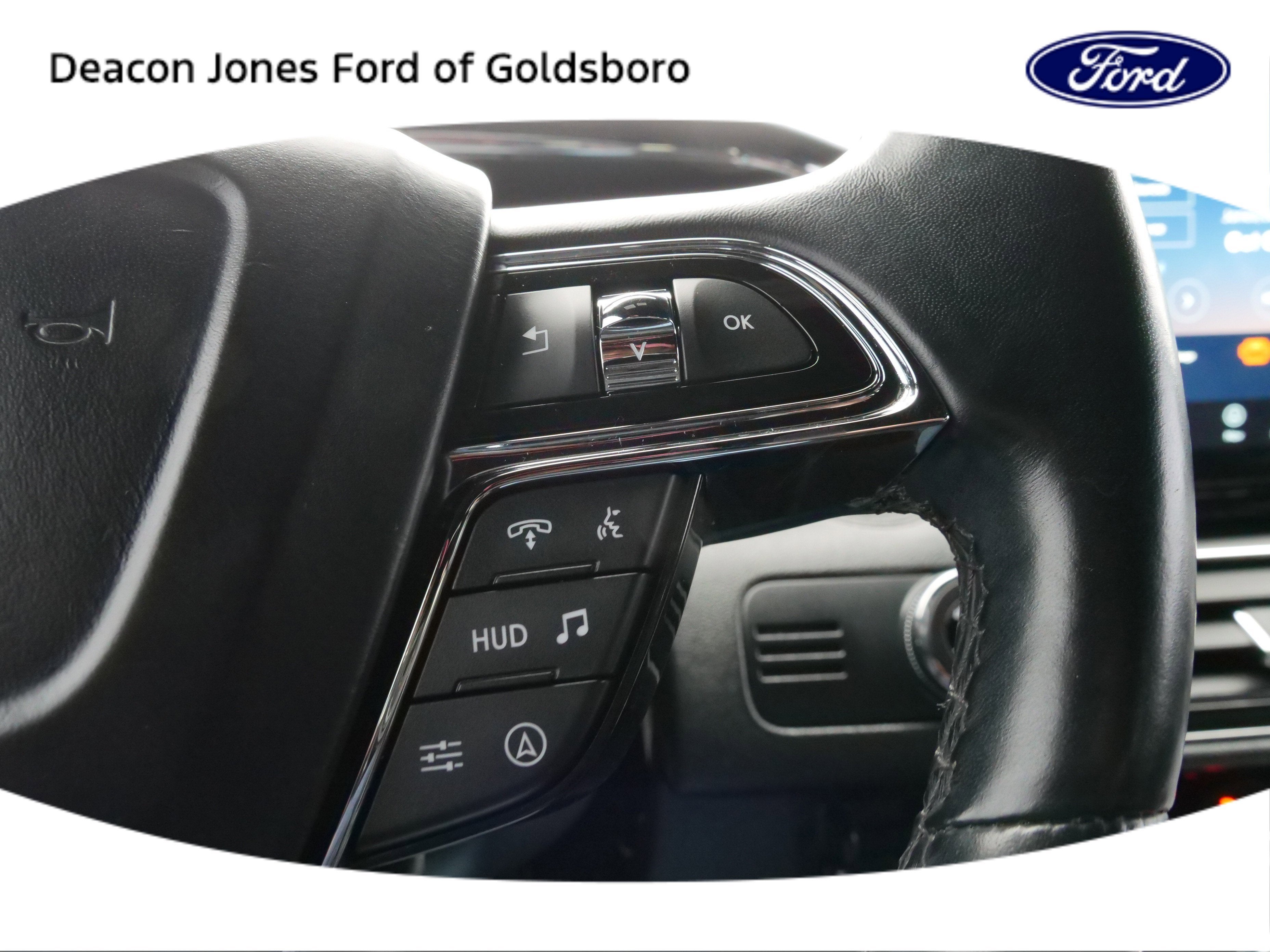 2023 Lincoln Navigator L Reserve