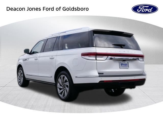 2023 Lincoln Navigator L Reserve