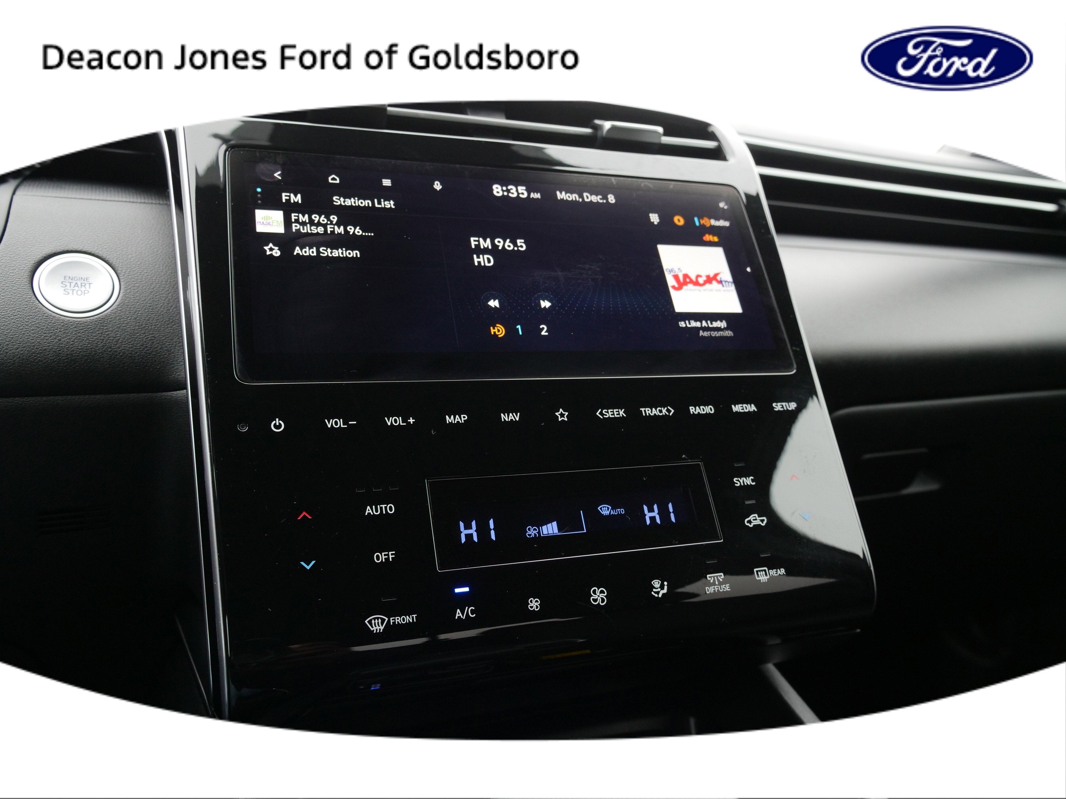 2024 Hyundai Santa Cruz SEL