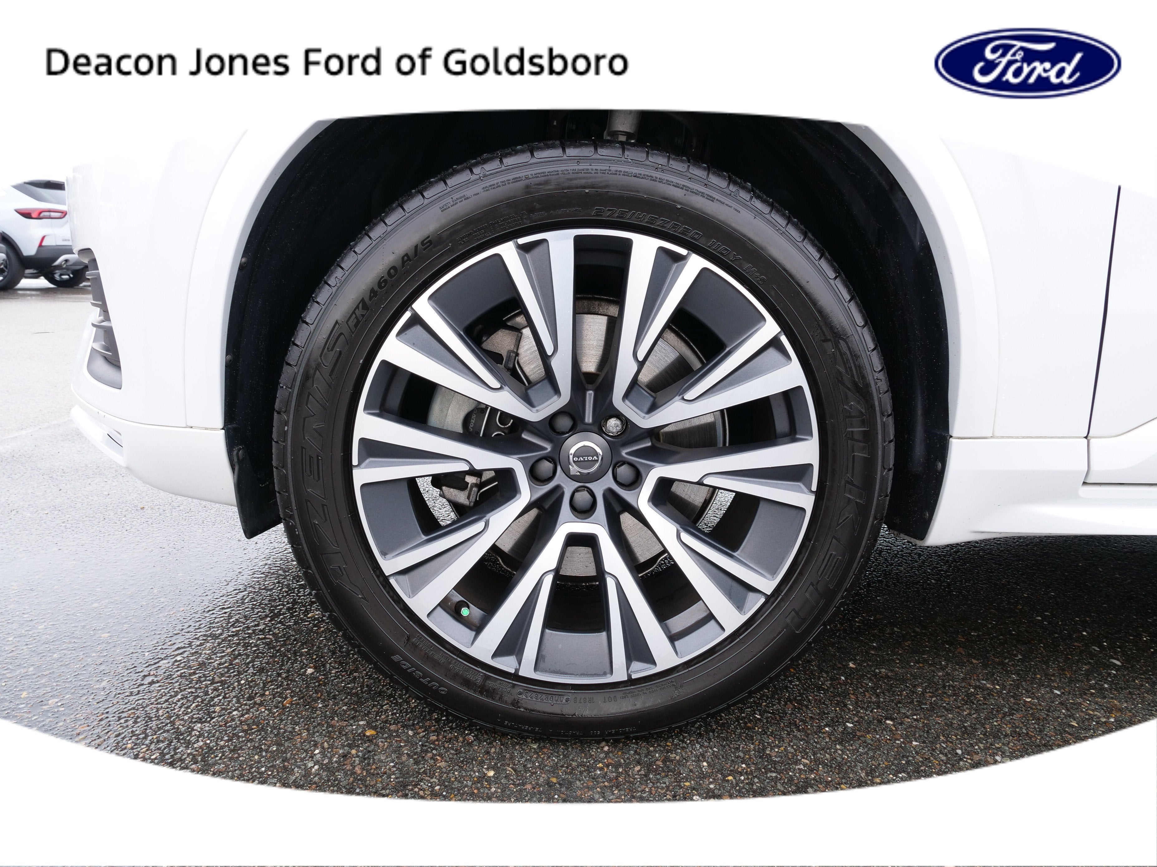 2021 Volvo XC90 Momentum