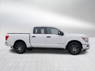 2023 Nissan Titan SV