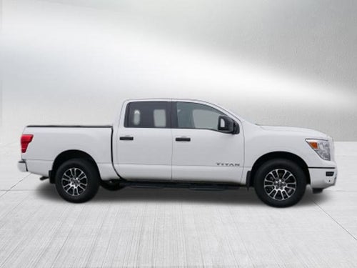 2023 Nissan Titan SV