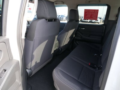 2024 Nissan Frontier SV