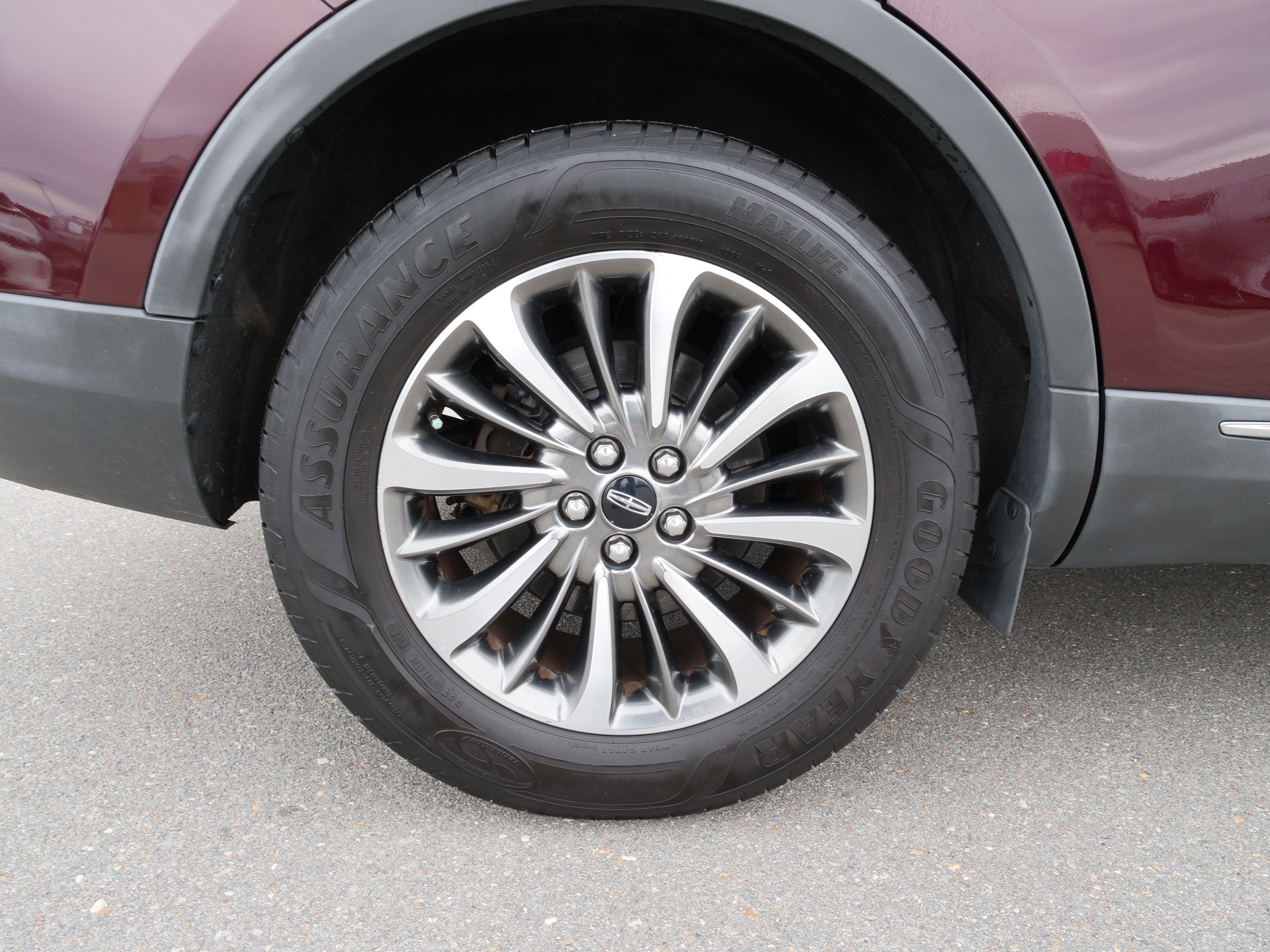 2019 Lincoln Nautilus Select