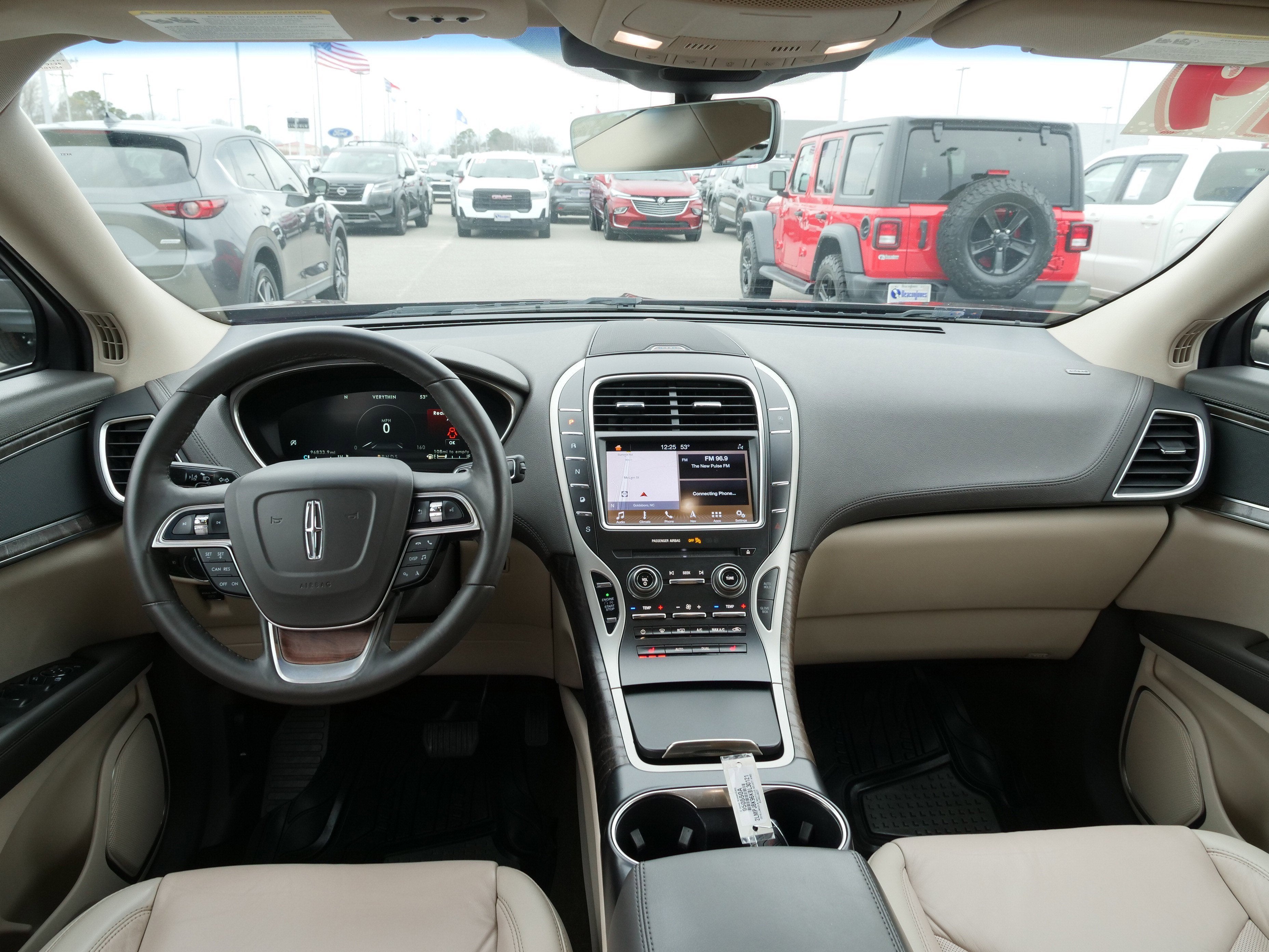 2019 Lincoln Nautilus Select