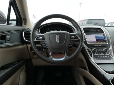 2019 Lincoln Nautilus Select