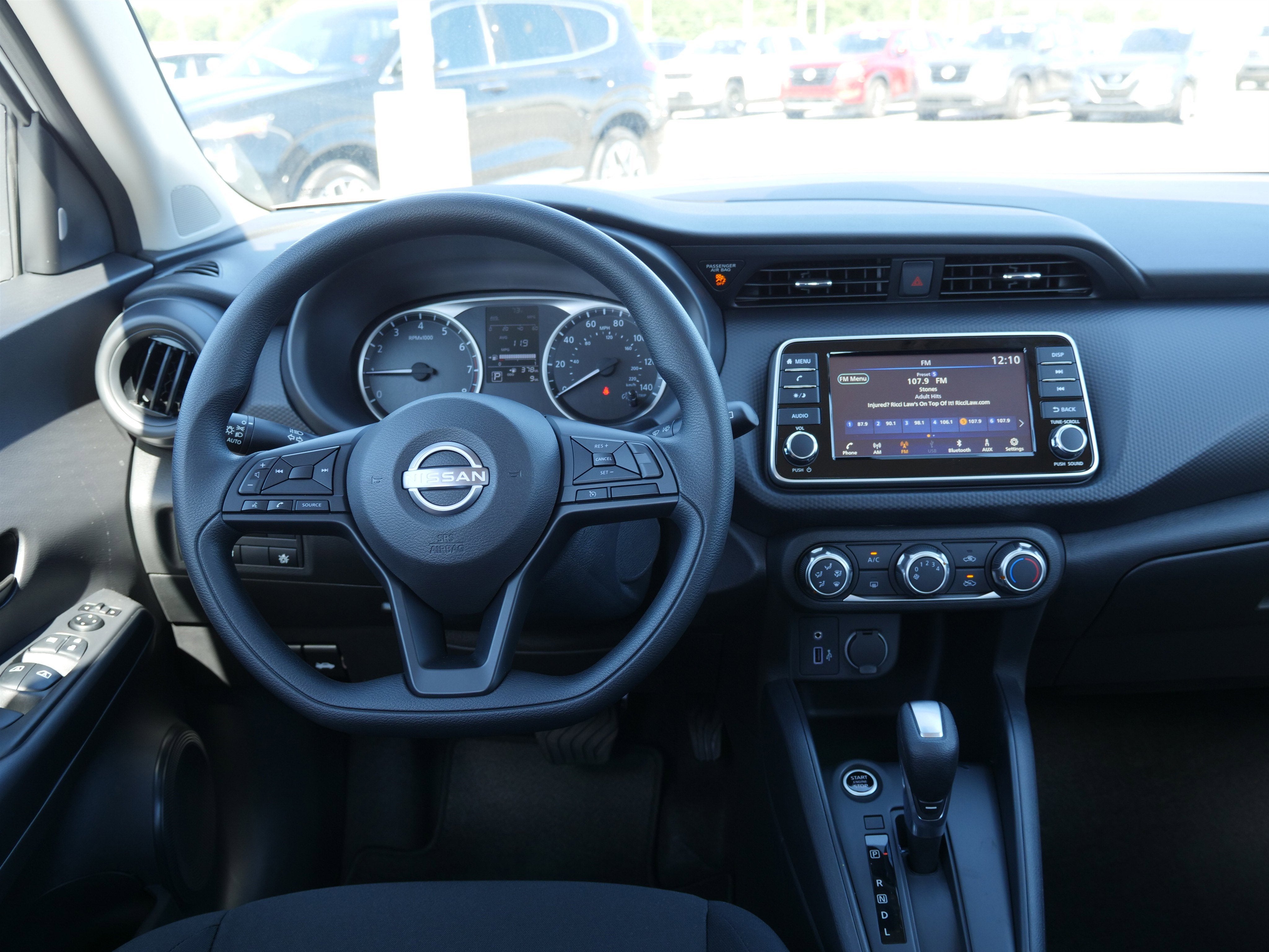 2025 Nissan Kicks Play S