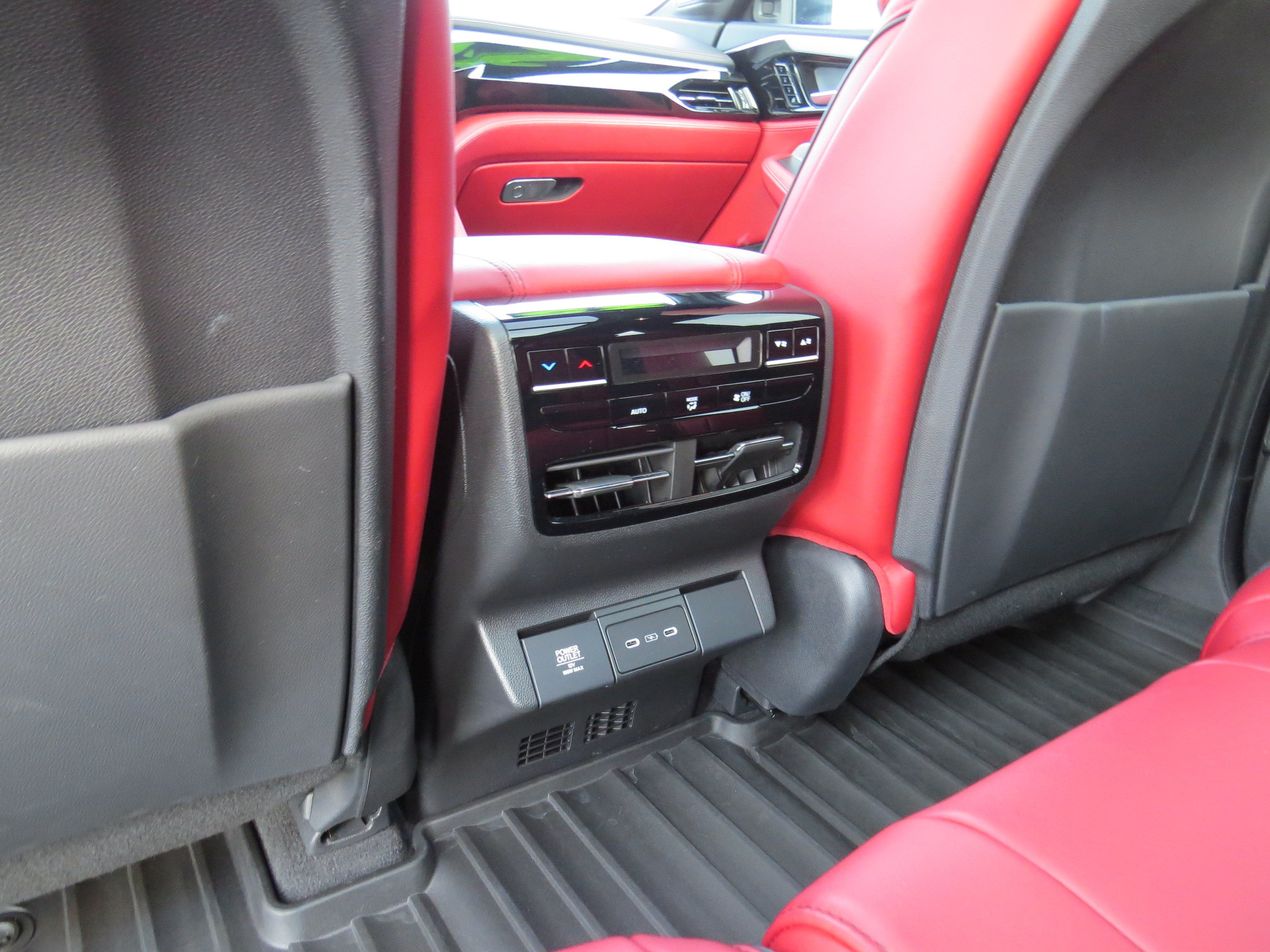 2025 Acura MDX w/A-Spec Package