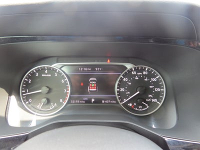 2025 Nissan Pathfinder SV
