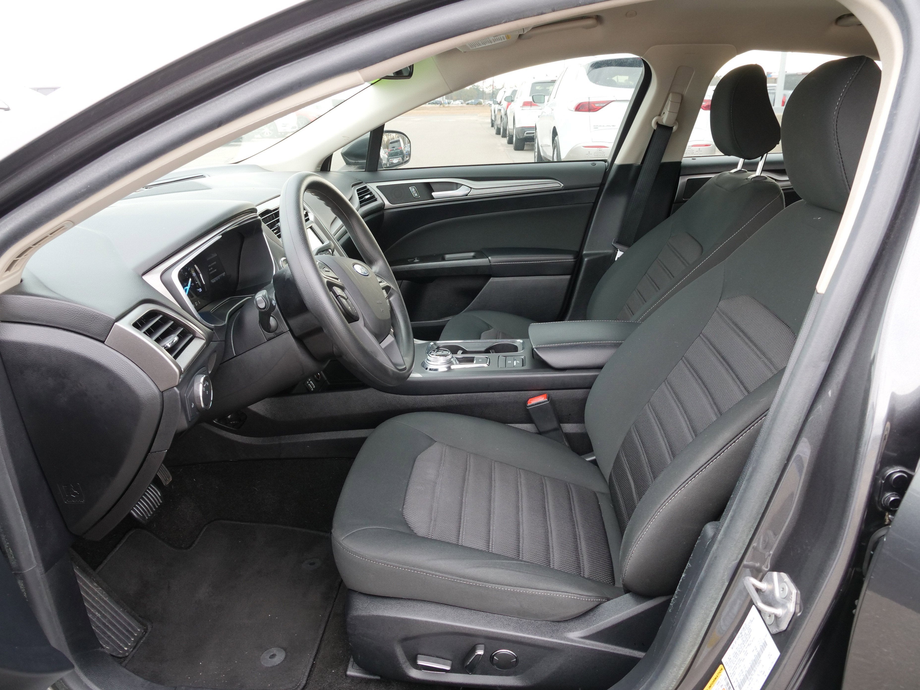 2020 Ford Fusion Hybrid SE