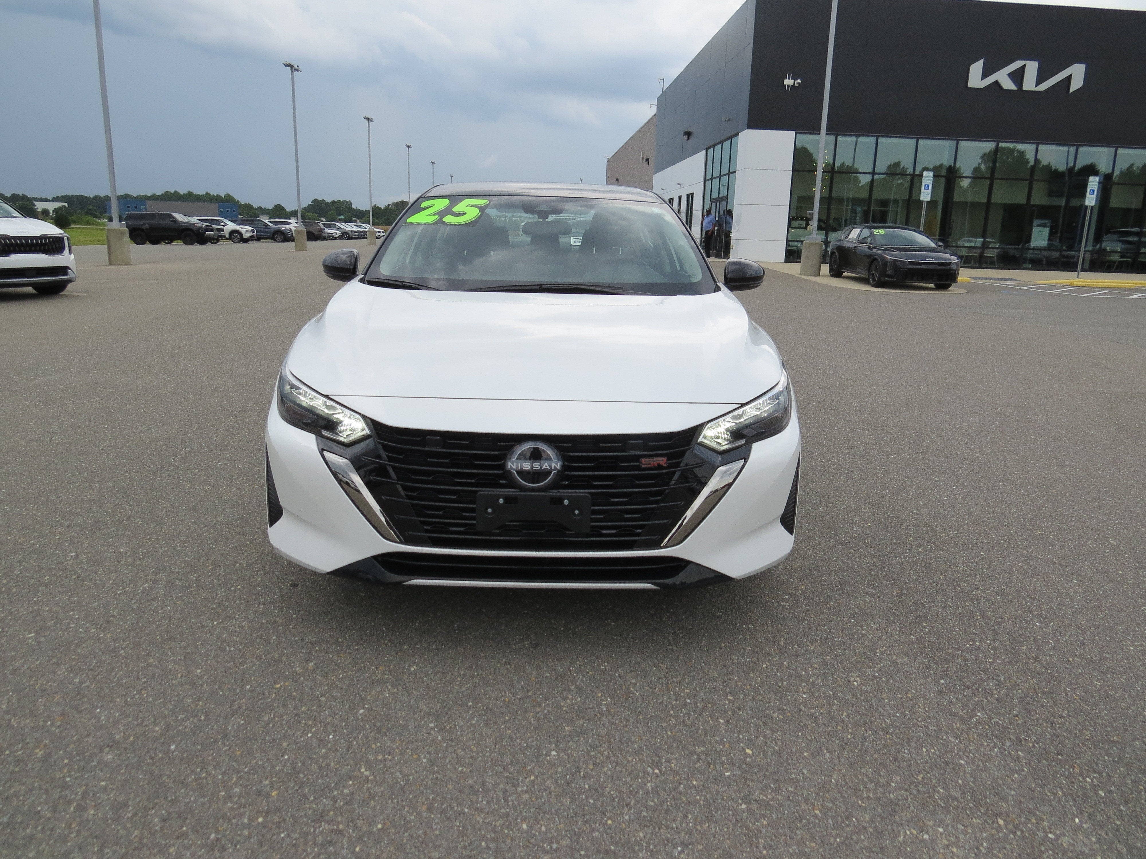 2025 Nissan Sentra SR