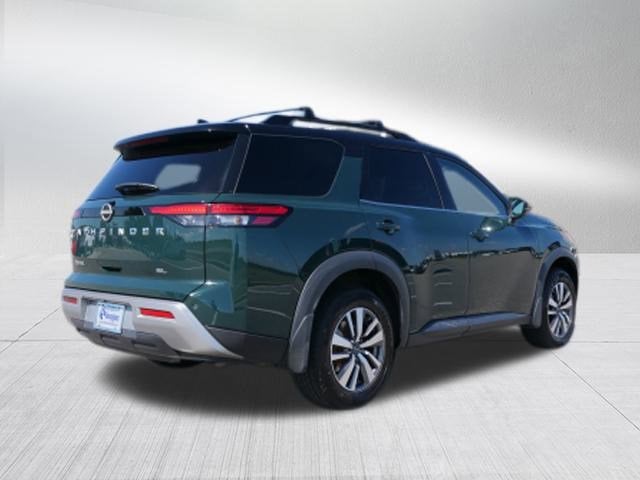 2022 Nissan Pathfinder SL