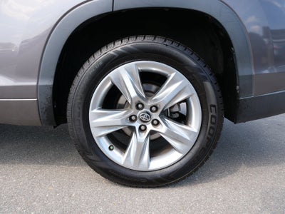 2016 Toyota Highlander Base