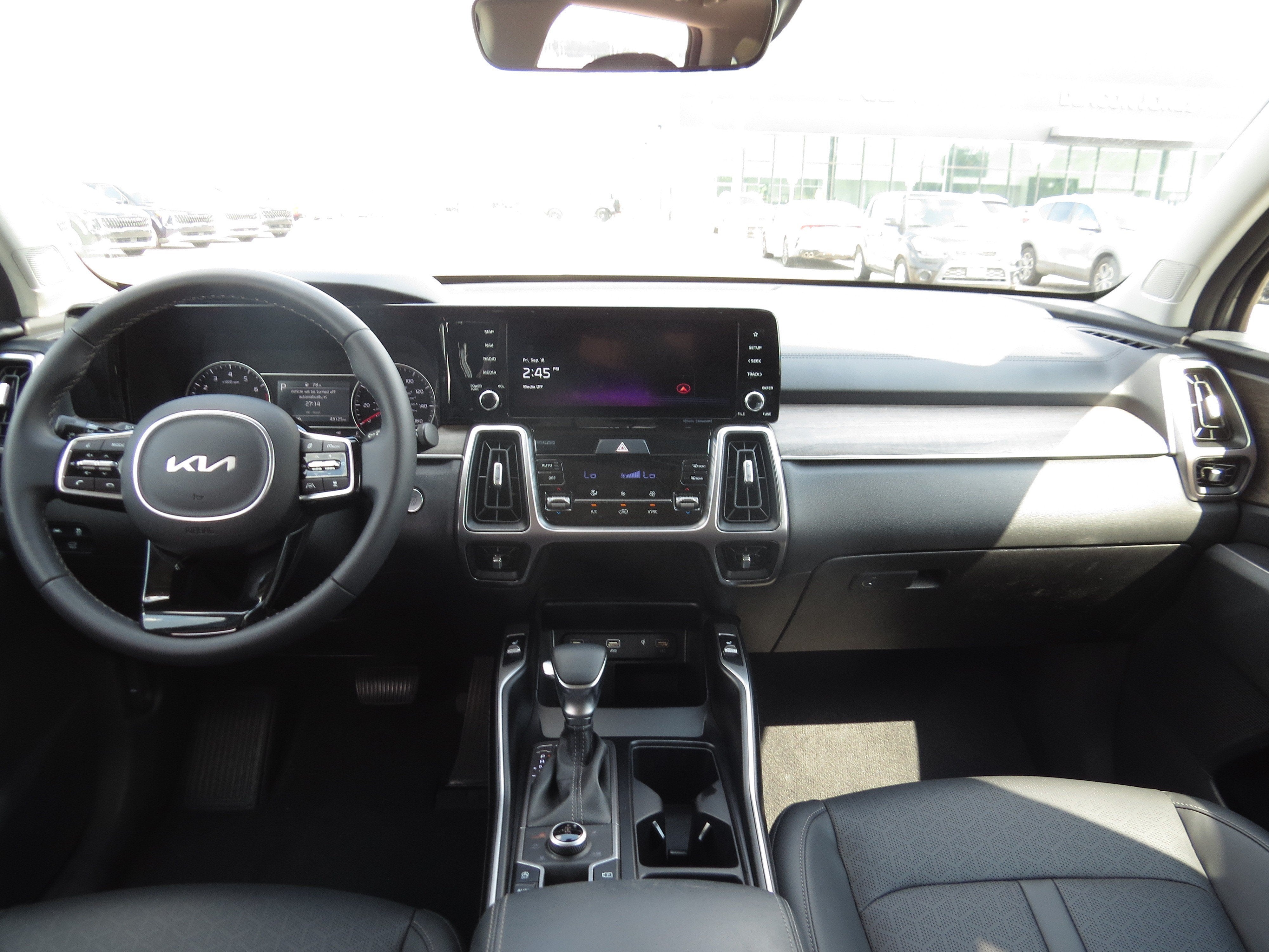 2023 Kia Sorento X-Line EX