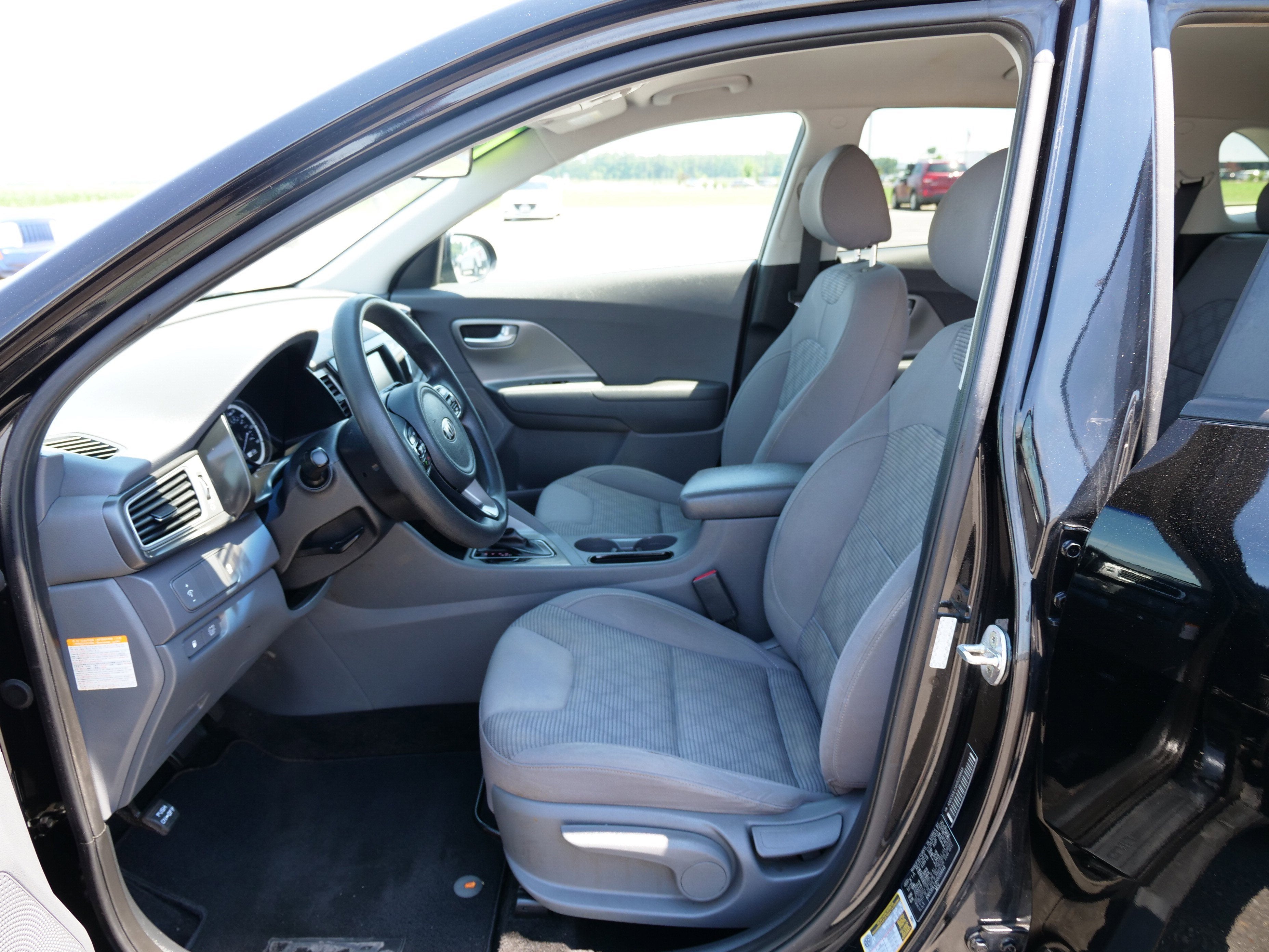 2017 Kia Niro LX