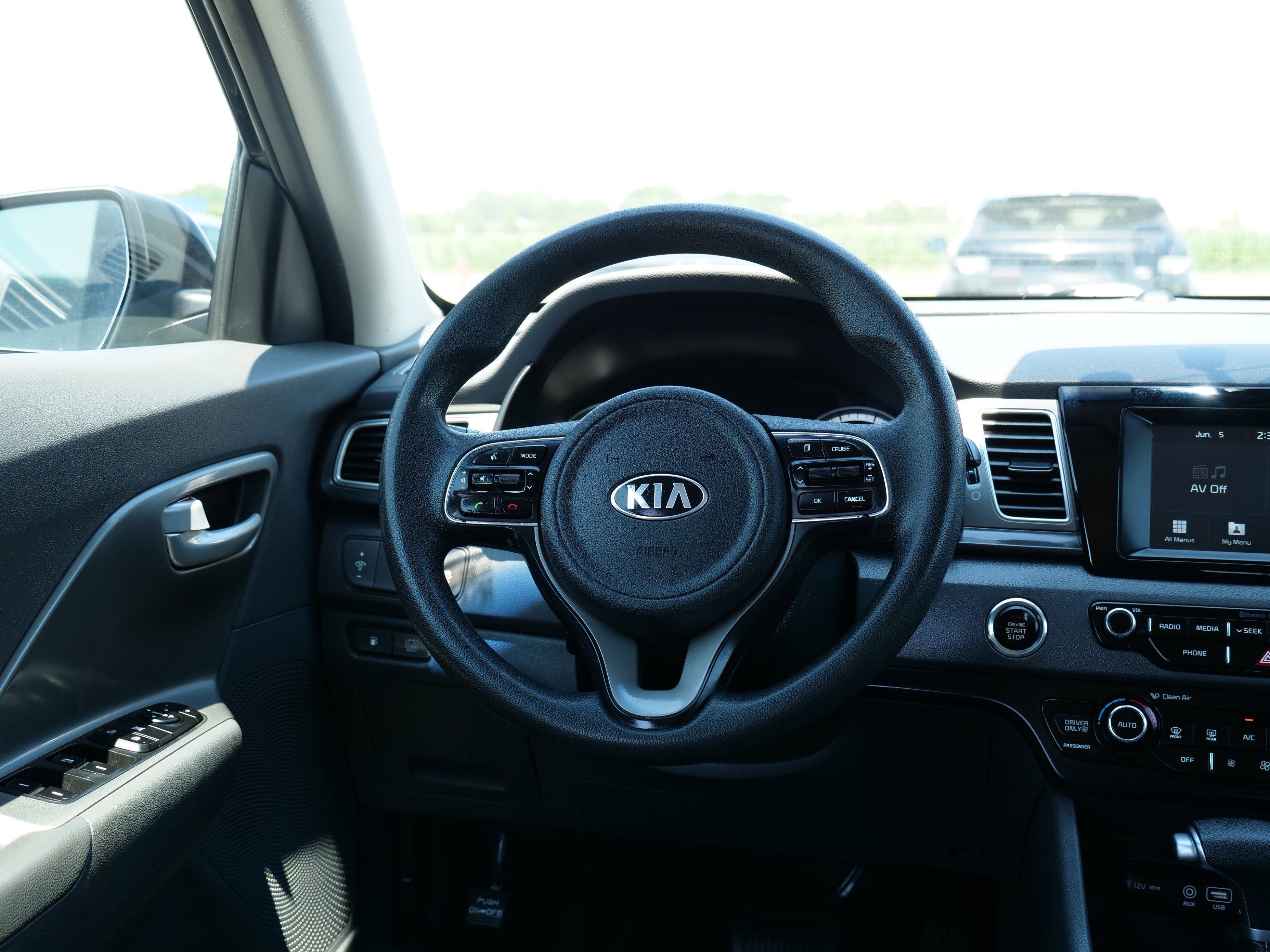 2017 Kia Niro LX