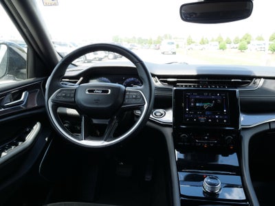 2022 Jeep Grand Cherokee L Altitude