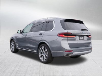 2025 BMW X7 xDrive40i