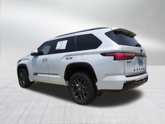 2025 Toyota Sequoia SR5