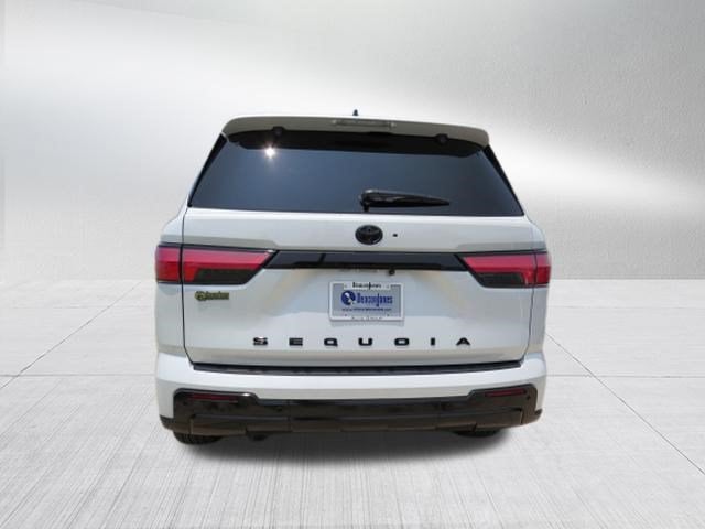 2025 Toyota Sequoia SR5