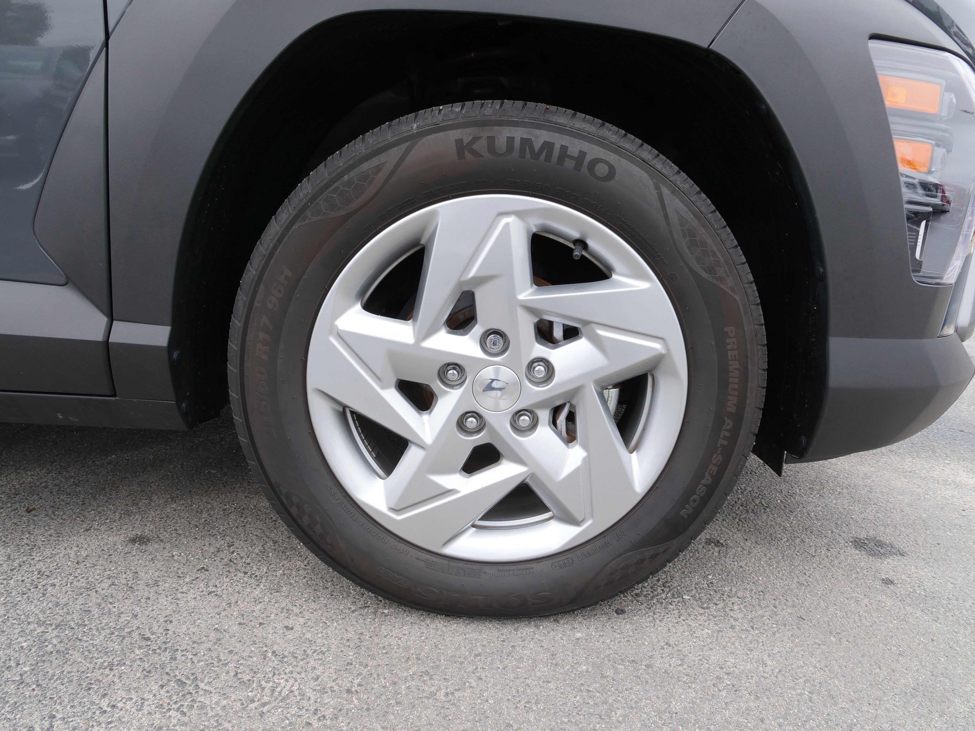 2024 Hyundai Kona SE