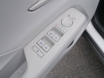 2025 Hyundai Kona SE