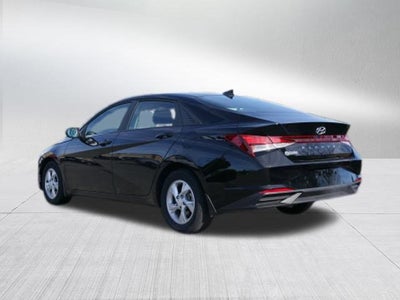 2023 Hyundai Elantra SE