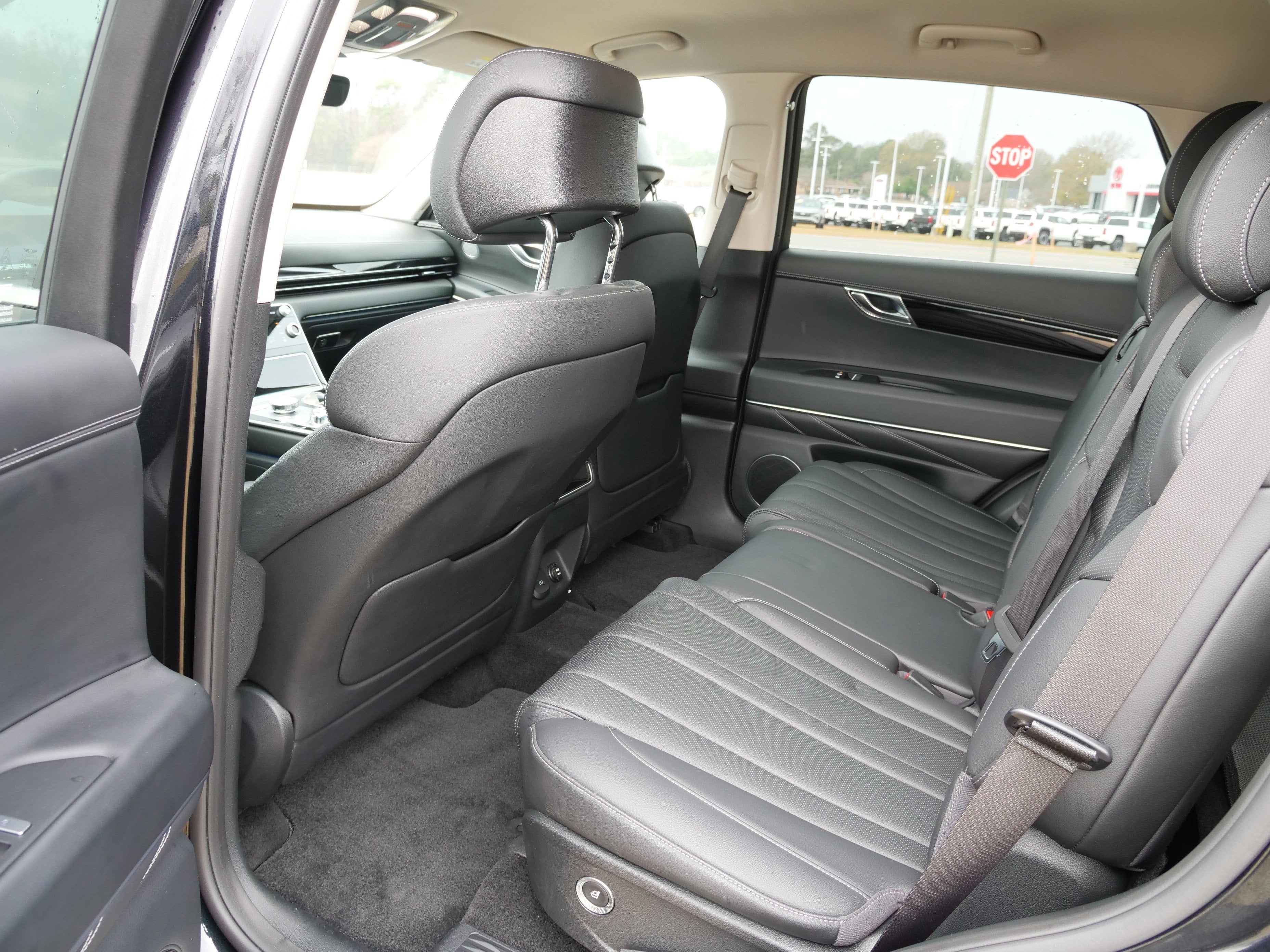 2025 Genesis GV80 Standard