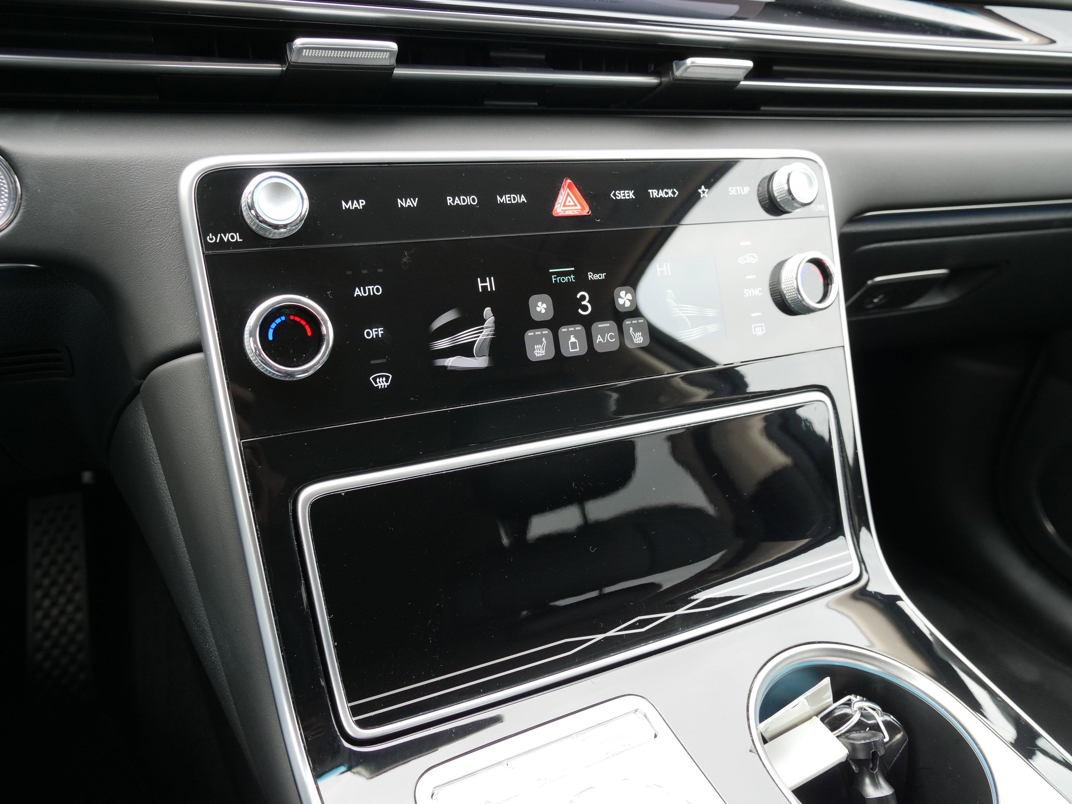 2025 Genesis GV80 Standard