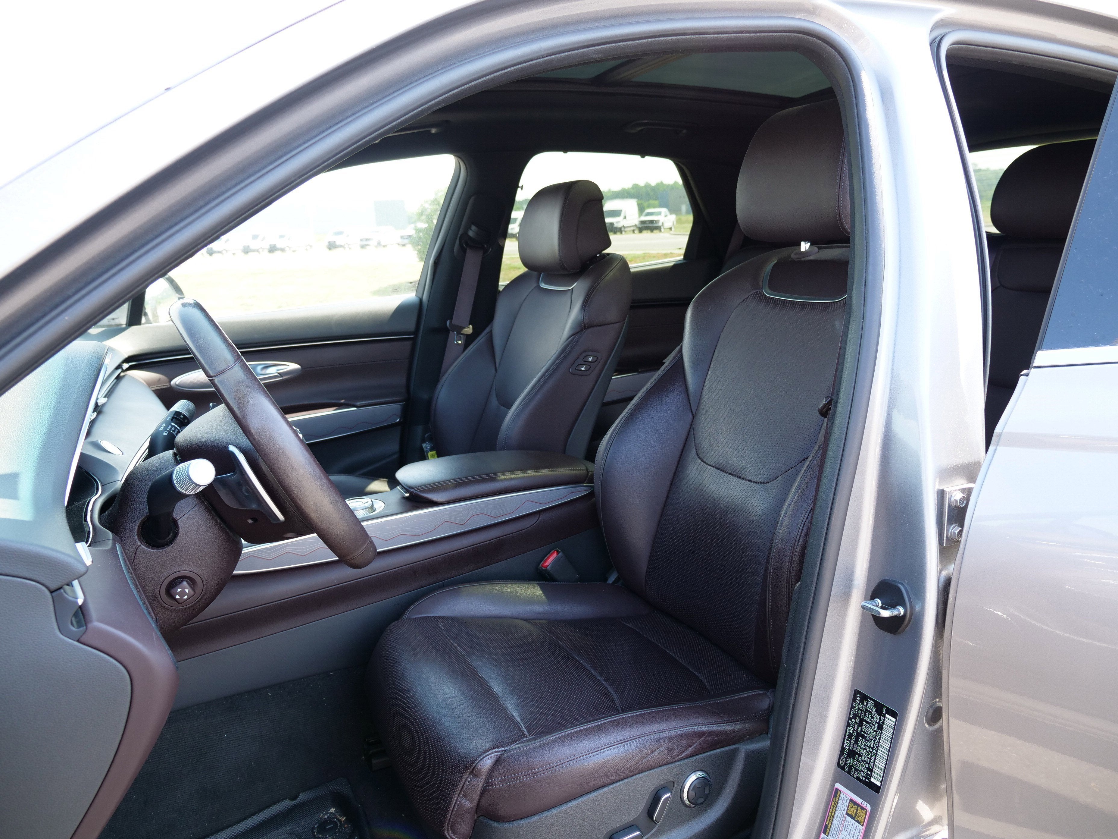 2023 Genesis GV70 2.5T